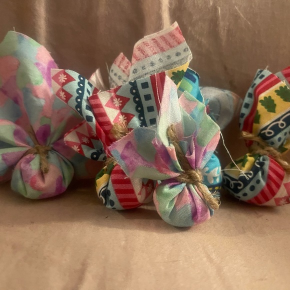 organic catnip drops, made by hand These are machine washable and durable - Picture 2 of 3